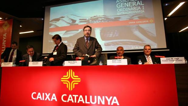 Las retribuciones «escandalosas» de CatalunyaCaixa llegan a juicio