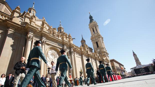 La Guardia Civil festeja a su patrona, la Virgen del Pilar