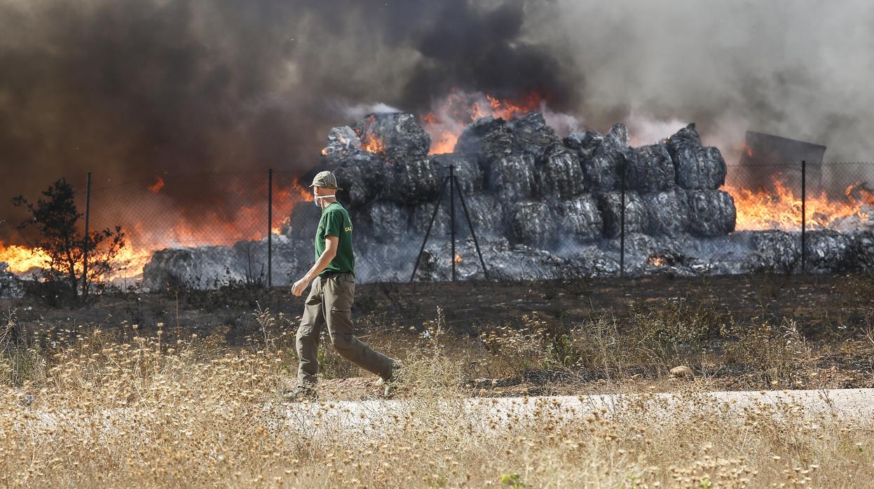 Incendio en la Planta de Reciclaje Industrial de Onzonilla (León)