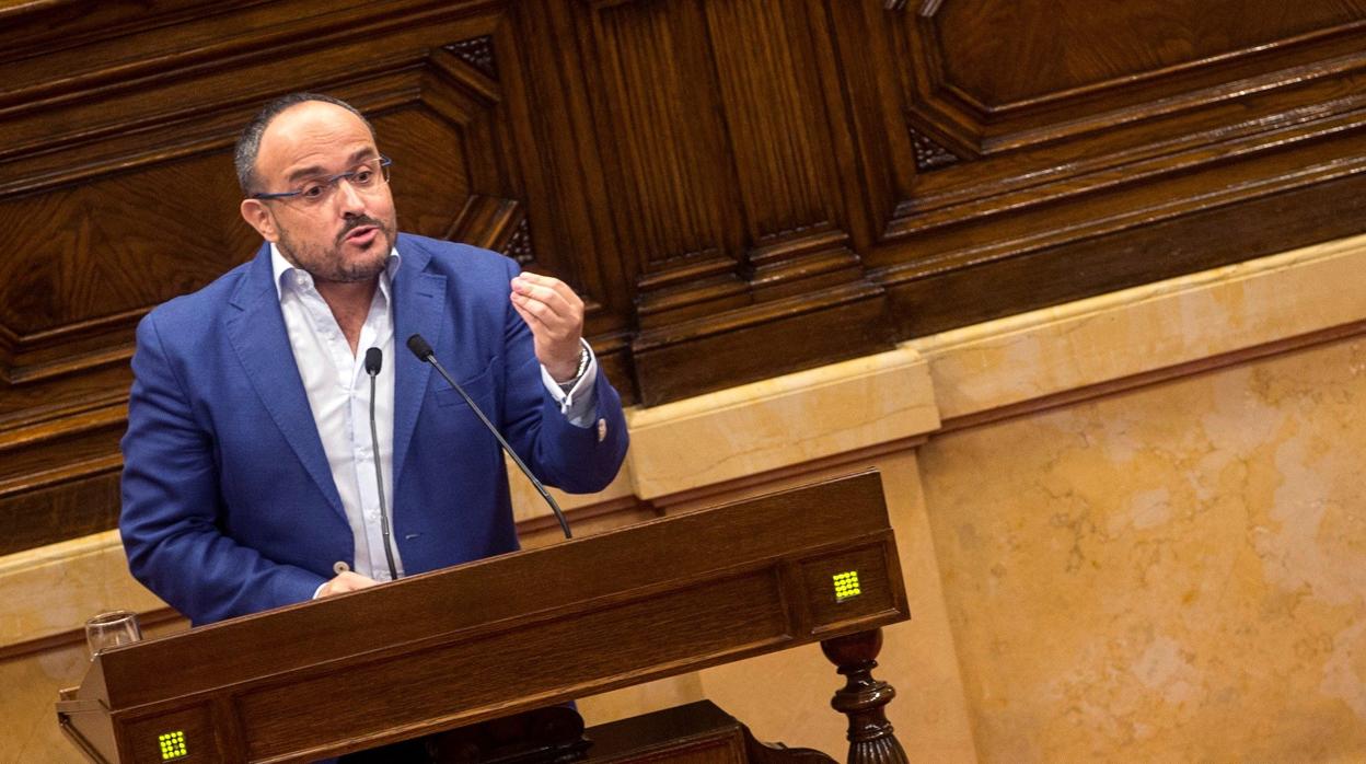 Alejandro Fernández responde a Torra esta pasada semana en el Parlament