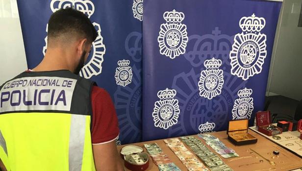 Asaltan a una anciana de 97 años y le roban el millón de euros que había ahorrado durante toda su vida