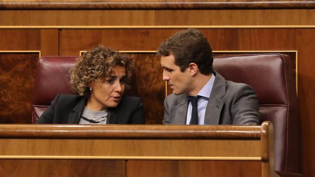 Casado exige explicaciones por los «dedazos» en Correos; Ciudadanos habla de «bochorno»