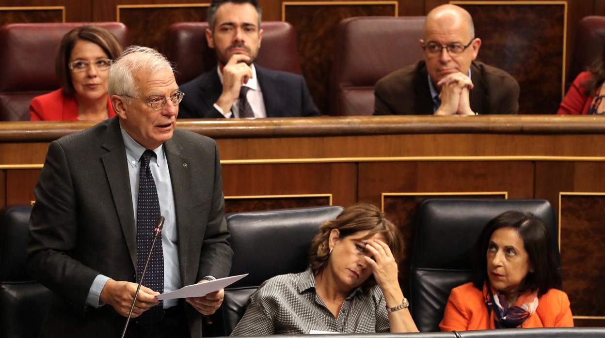 Josep Borrell, ministro de Exteriores, en la sesión de control al Gobierno