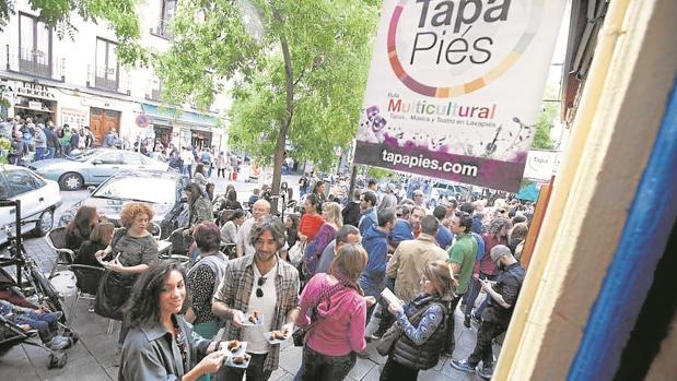 Tapapiés 2018: Lavapiés saborea sus tapas más universales