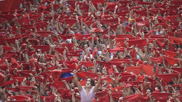 Ocho detenidos por agredir a un grupo que cantaba el «Que viva España» en el pasado Chupinazo