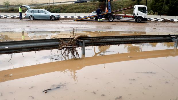 Última hora: las carreteras que permanecen cortadas a tráfico por lluvias en la Comunidad Valenciana