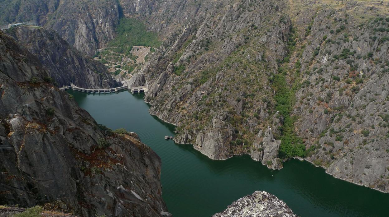 Presa de Aldeadávila, en Salamanca, donde Iberdrola tiene una de sus principales centrales hidroeléctricas