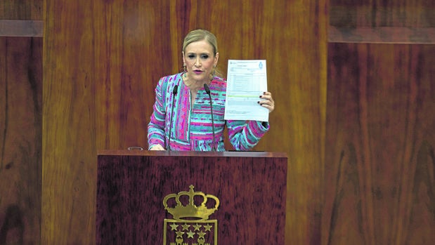 Caso máster: el fiscal no ve delito en el cambio de notas de Cifuentes