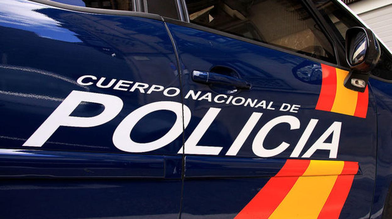 La Policía evita que una menor de 15 años se arroje por la ventana en Valladolid