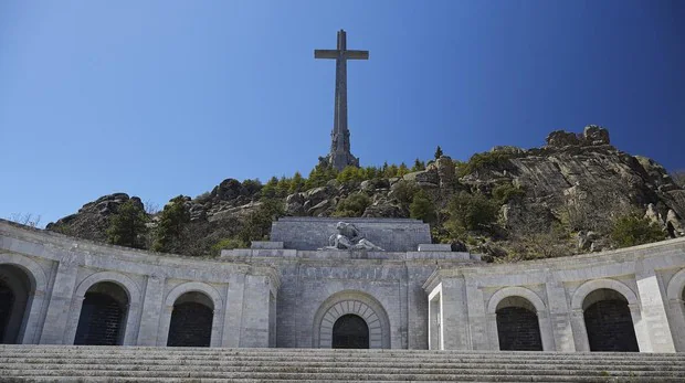 El hijo del escultor del Valle de los Caídos: «Hay mucha desidia en la conservación de la obra»