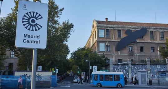 La glorieta de Embajadores, el límite sur del acceso a Madrid Central