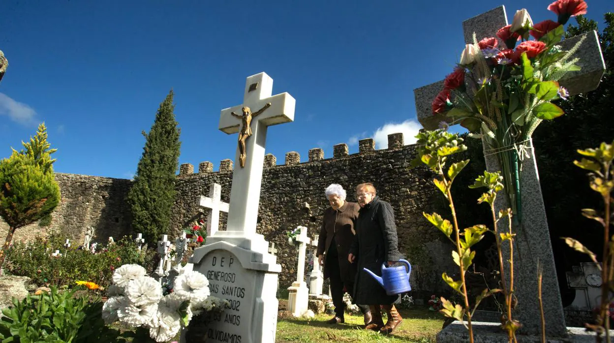 Cementerio de San Martín del Castañar (Salamanca)