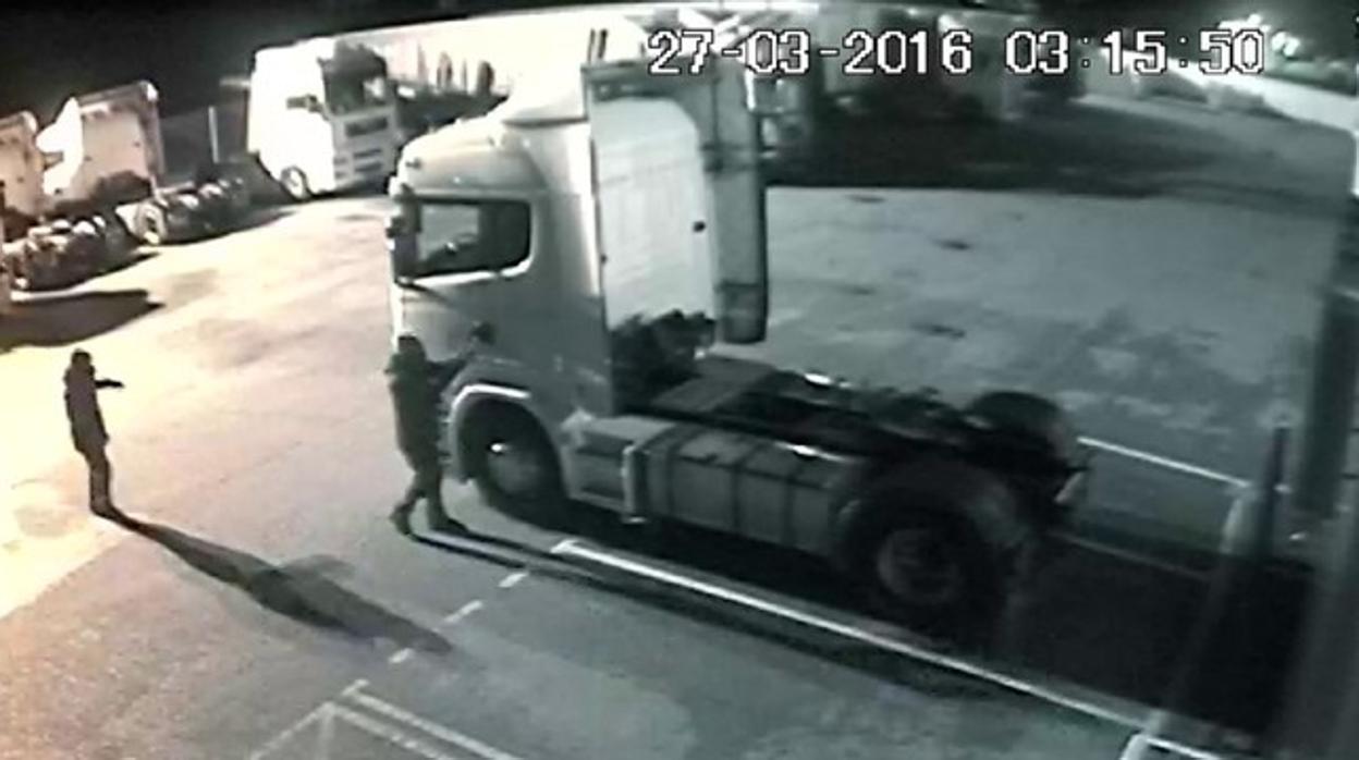 Imagen de archivo del robo de un camión en Madrid