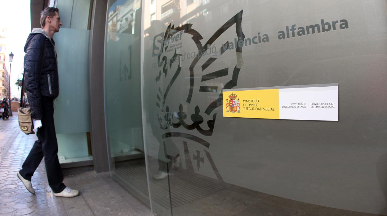 Oficina del paro en Valencia