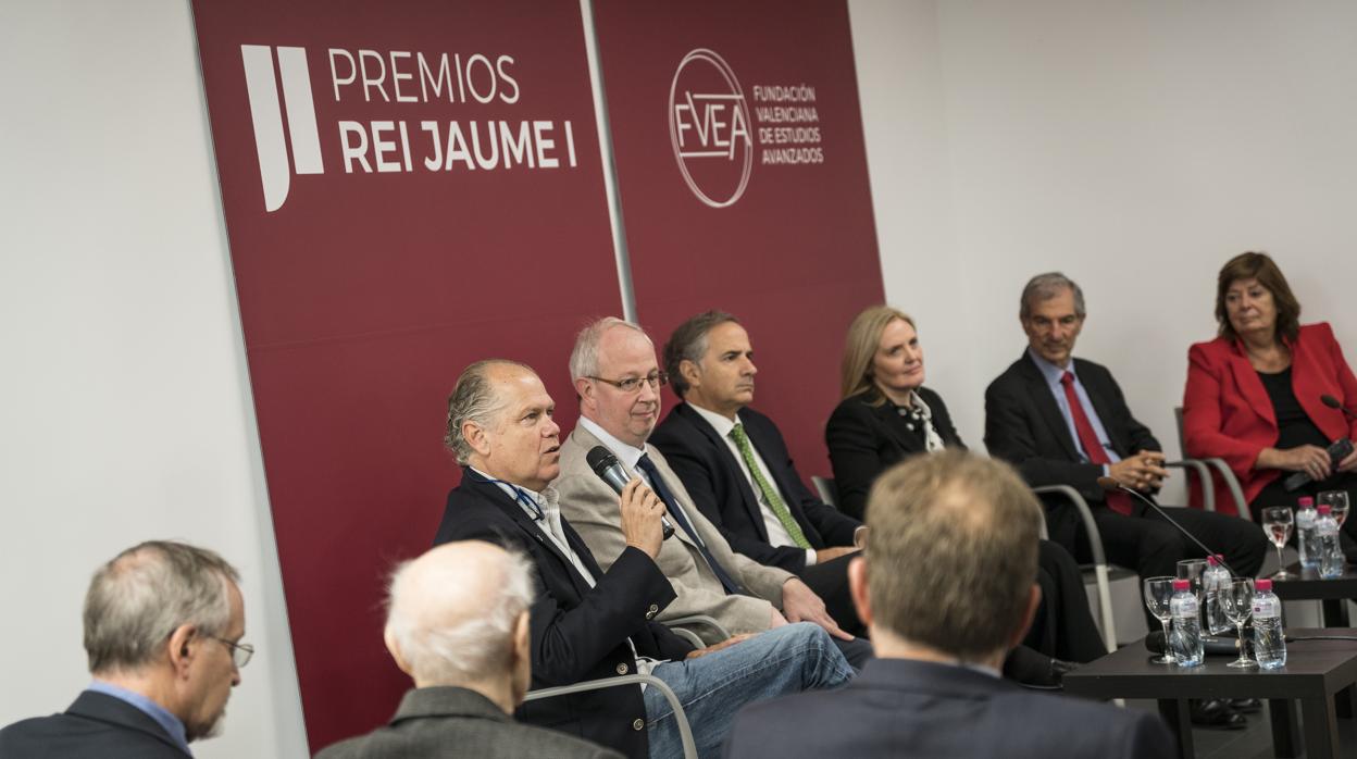 Imagen de los galardonados tomada este lunes en Valencia