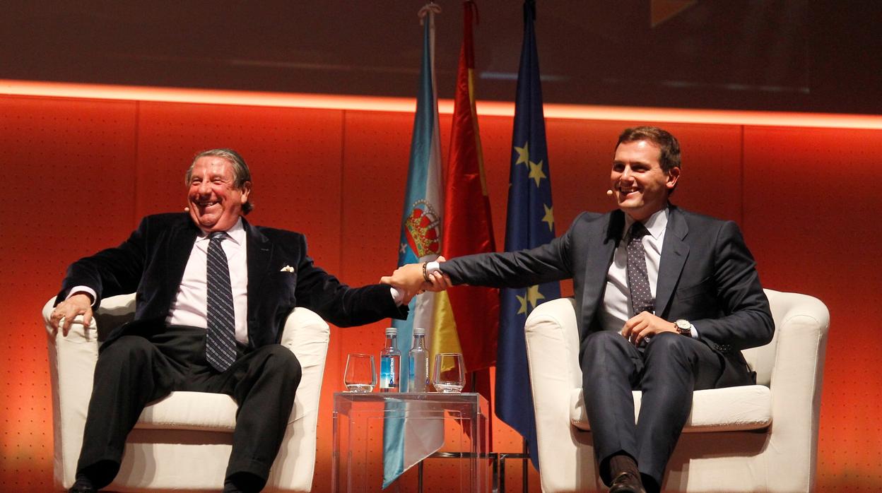 Vázquez y Rivera, en la conferencia organizada por Ciudadanos en La Coruña