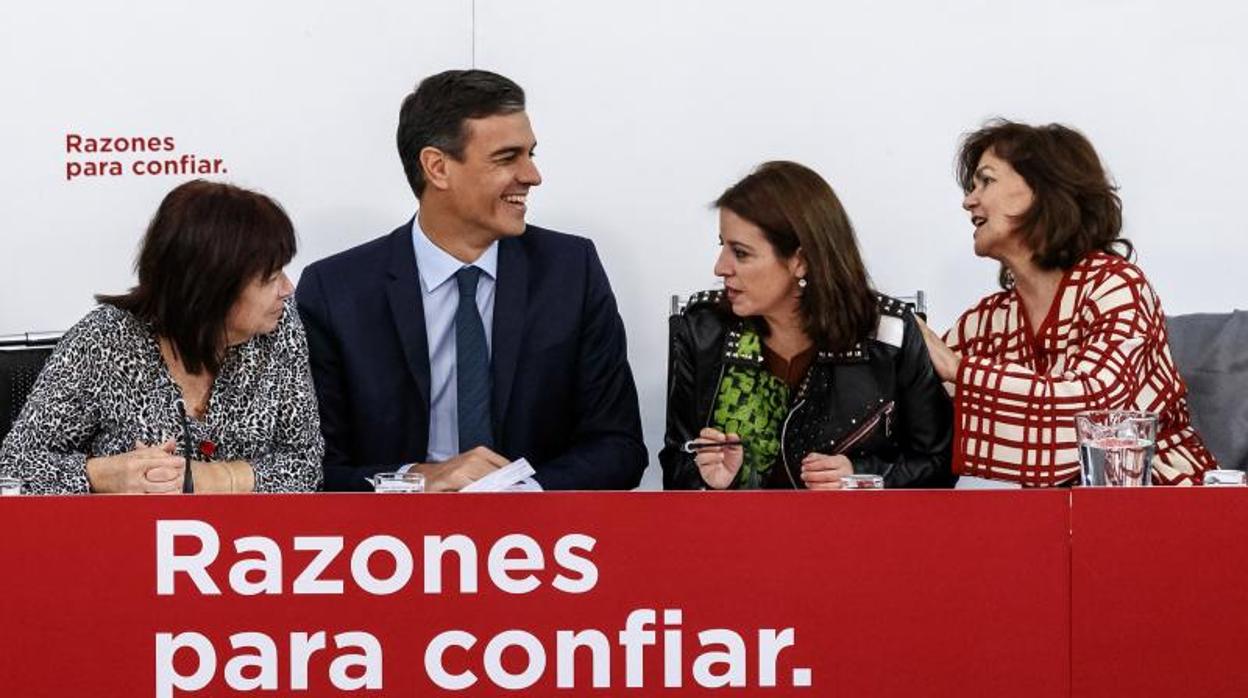 Sánchez con Narbona, Lastra y Calvo, en el Comité Ejecutivo del PSOE, ayer