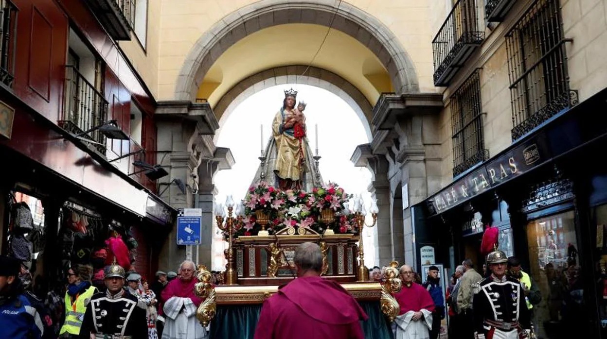 Procesión de la Virgen de La Almudena