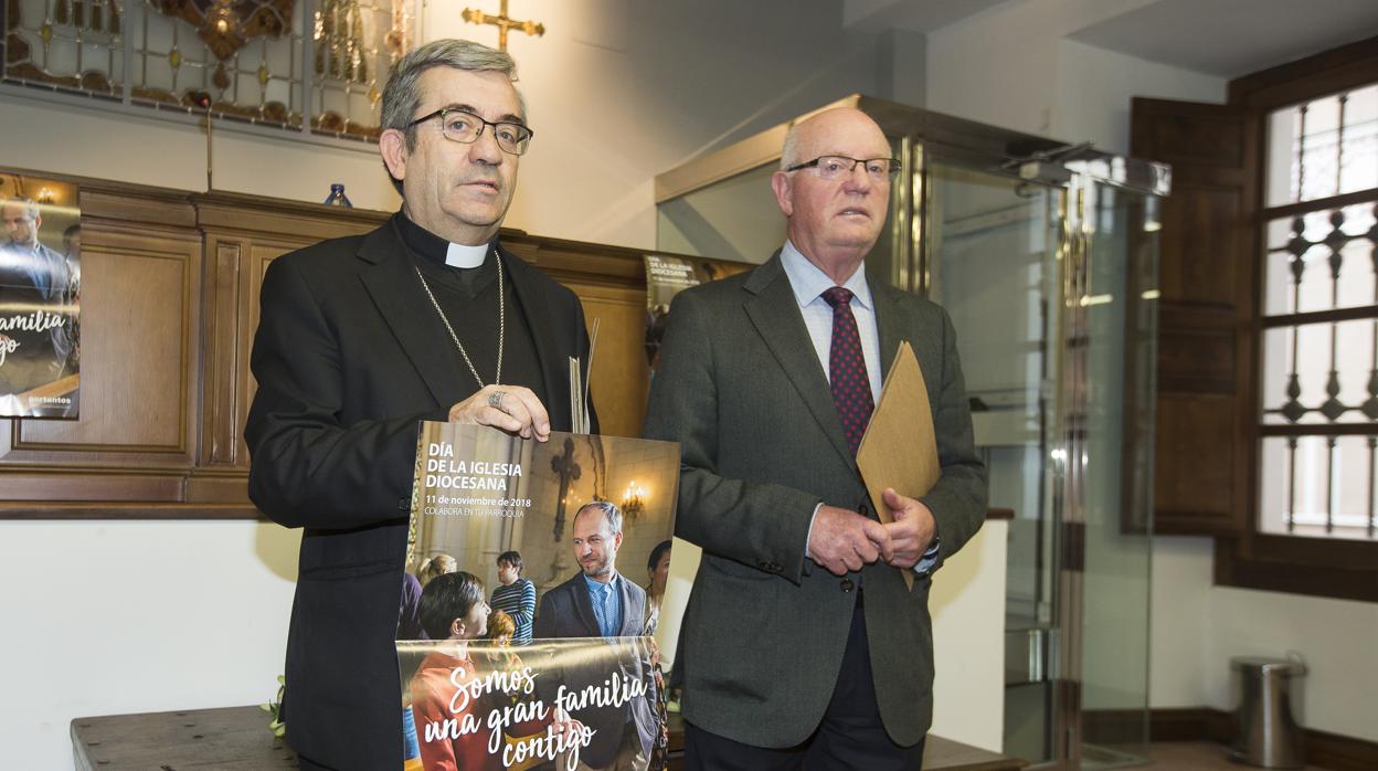 El obispo auxiliar de Valladolid, con el ecónomo de la Diócesis