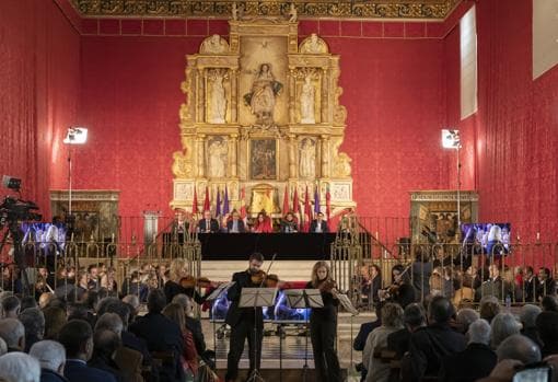 Acto de homenaje a los procuradores de las Cortes desde 1983 , celebrado en el Real Convento de Santa Clara de Tordesillas, donde tuvo lugar su reunión constituyente