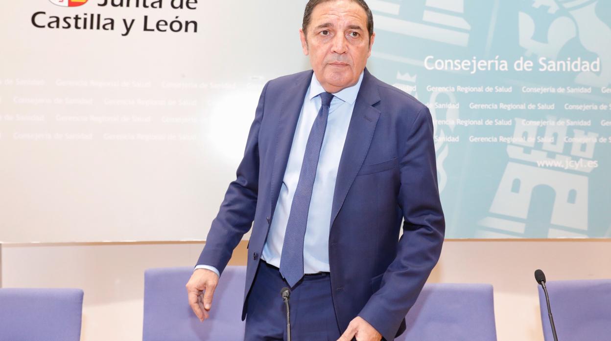 El consejero de Sanidad de Castilla y León, Antonio Sáez Aguado