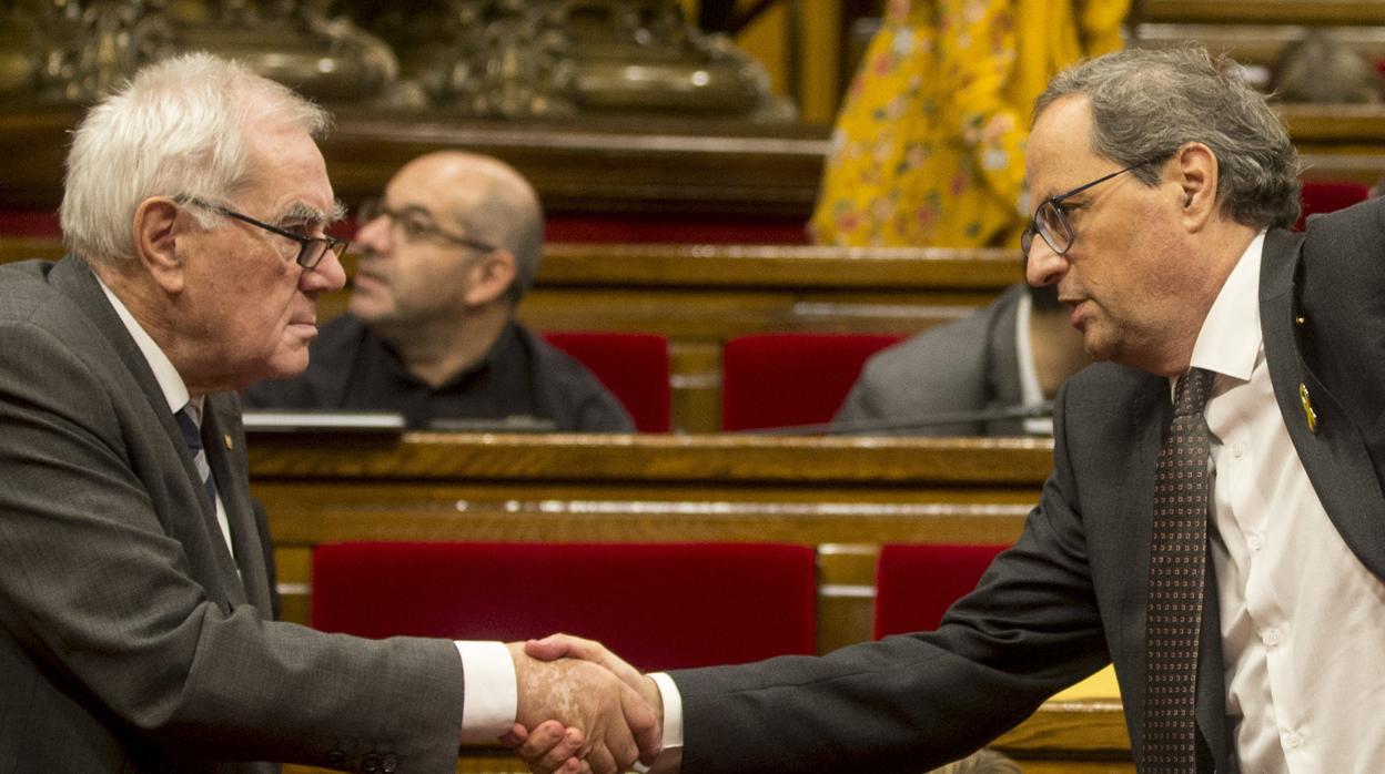 El consejero de Exteriores de la Generalitat, Ernest Maragall, con el presidente Quim Torra
