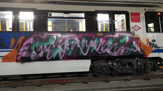 La Policía Nacional reforzará la seguridad en el Metro tras la escalada violenta de los grafiteros
