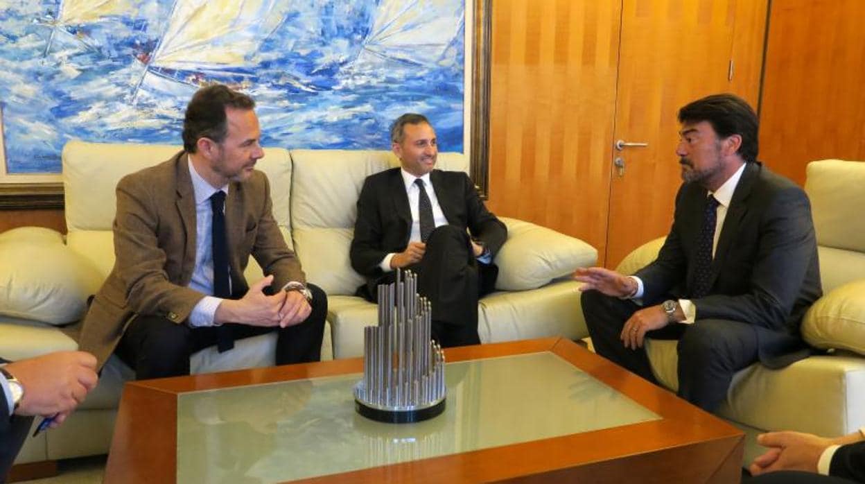 El alcalde de Alicante cede un puesto en el consejo del Puerto al presidente de la Diputación
