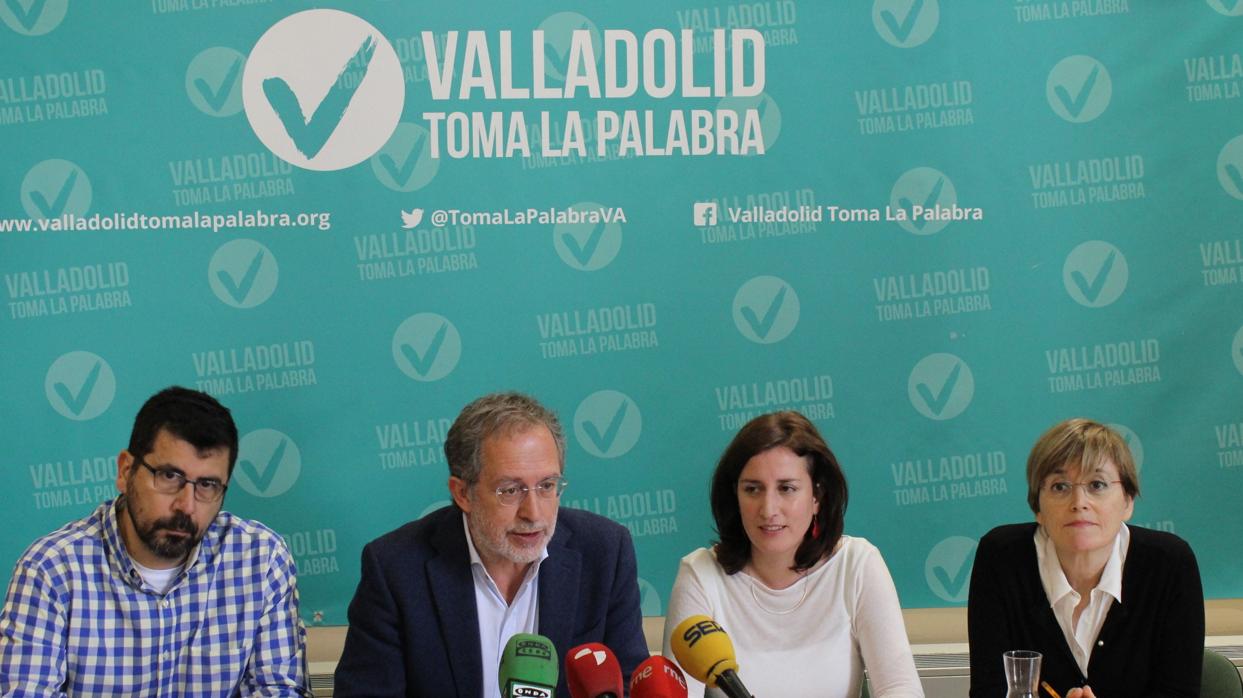 El actual teniente de alcalde y concejal de Urbanismo del Ayuntamiento de Valladolid, Manuel Saravia, anuncia que concurrirá al proceso de primarias de Valladolid Toma la Palabra