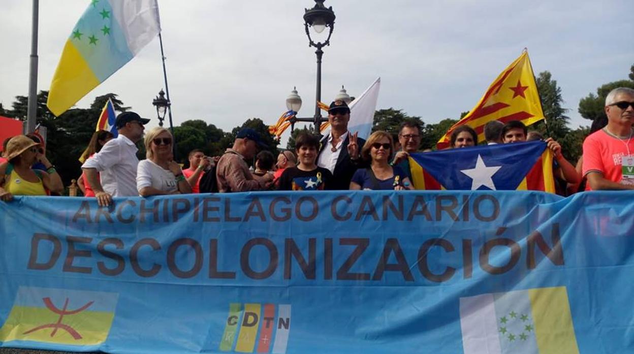 Asamblea Nacional Catalana e independentistas de Canarias lanzan un frente común ante la UE y África