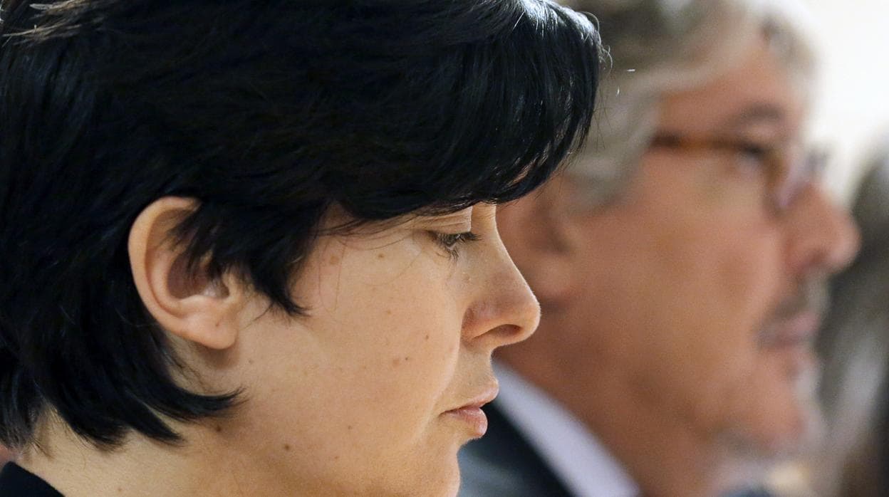 Primer plano de Porto durante el juicio por el asesinato de su hija