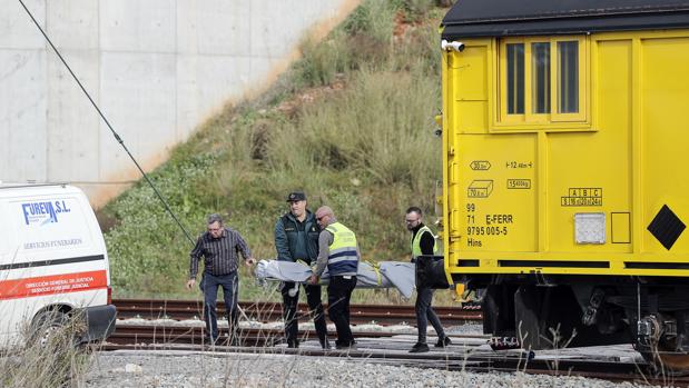 Un operario muere al sufrir una descarga eléctrica en un tramo del AVE de Valencia a Alicante