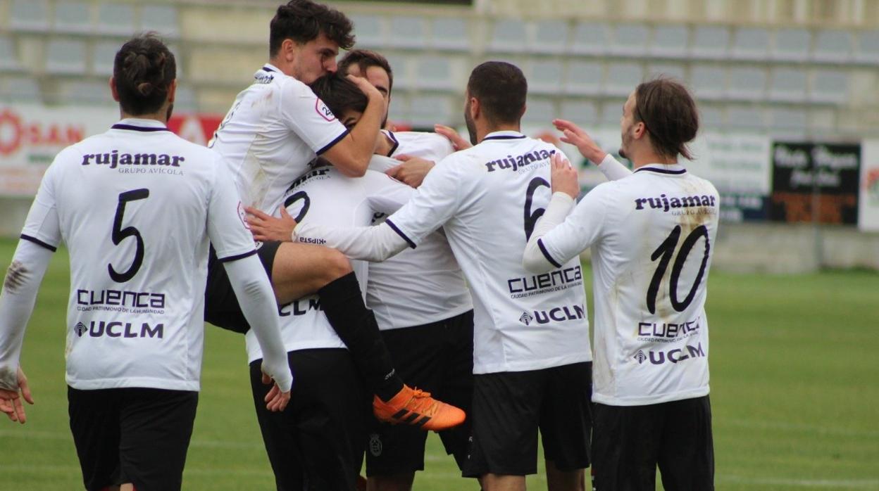 La UB Conquense se impuso por 2-1 al Yeclano murciano con goles de Fran Pérez y More