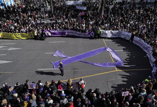 La marcha del 25N alza la voz en Valencia contra la «justicia patriarcal»