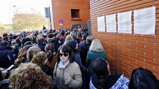 La Generalitat convoca oposiciones para cubrir 4.425 puestos de trabajo