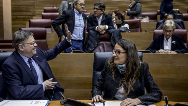 El PSOE valenciano apoya dos resoluciones que cuestionan la gestión de Pedro Sánchez