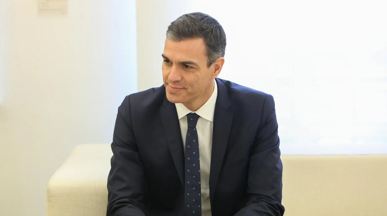 El presidente del Gobierno, Pedro Sánchez, ayer en La Moncloa con el presidente de Castilla y León