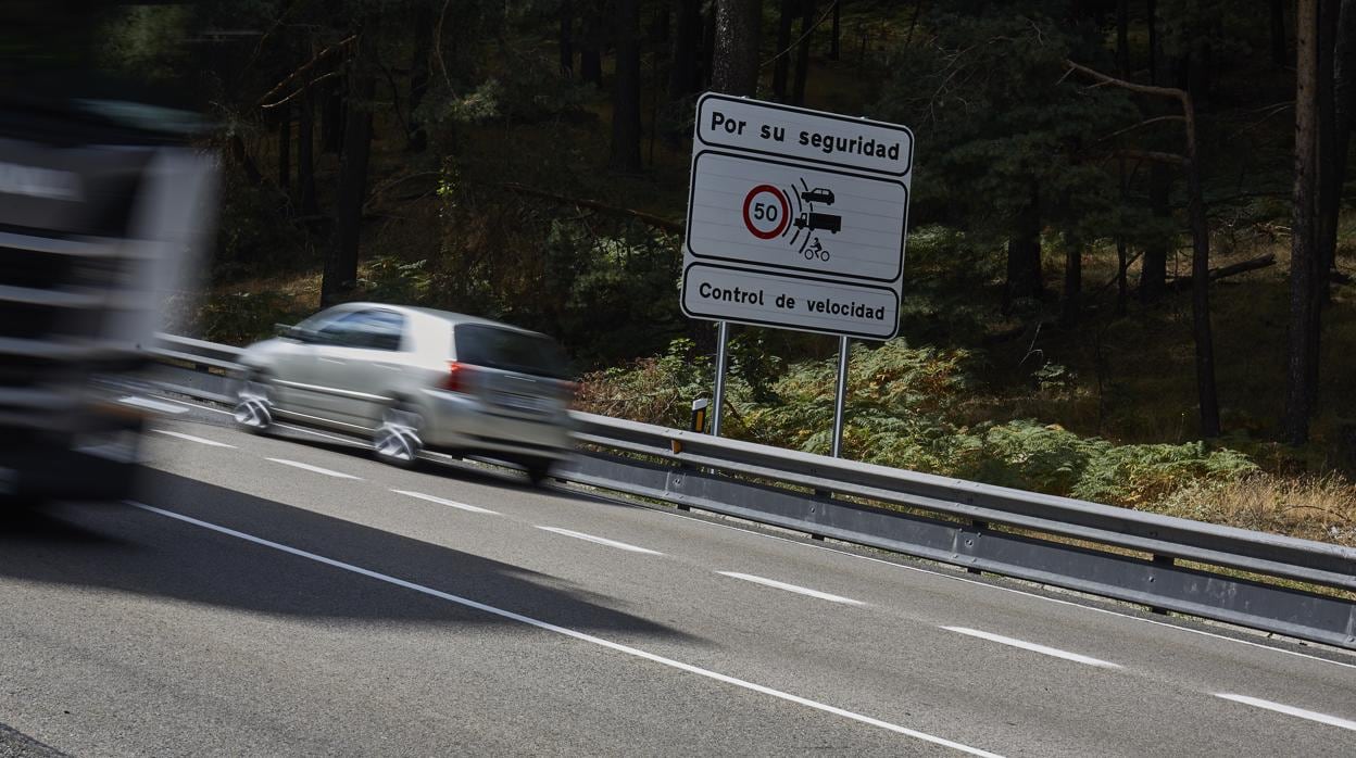 Control de velocidad en una carretera gallega