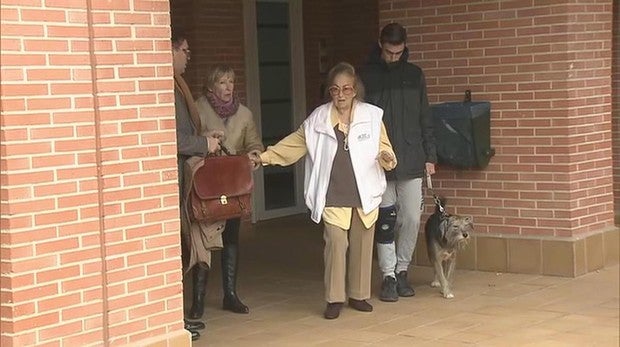 Mary, la anciana desahuciada por su nieto: «Me ha robado dos millones de euros»