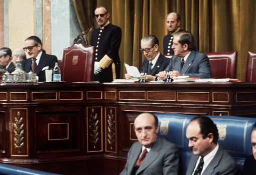 Sesión plenario de las Cortes que debatió el proyecto de ley de Reforma Política, 1976