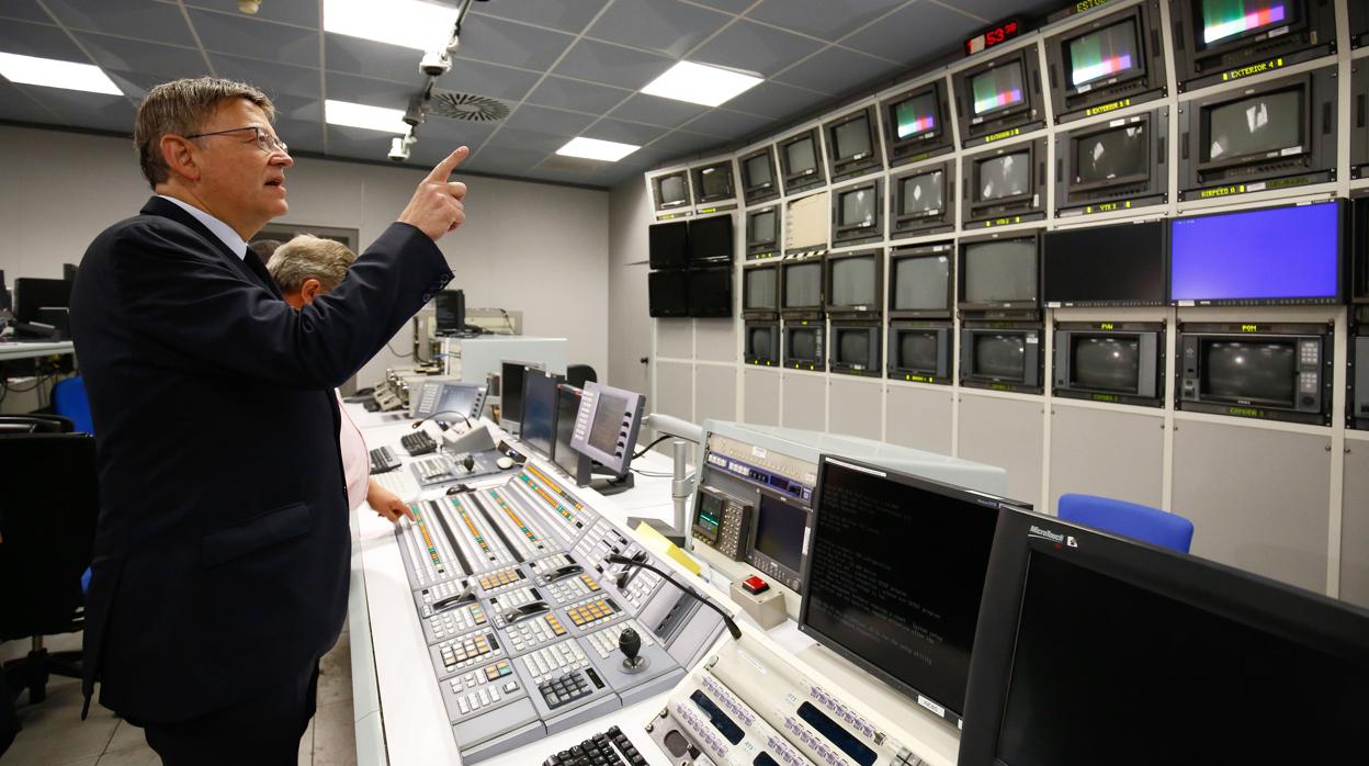 Ximo Puig, en las instalaciones de la radiotelevisión valenciana en una imagen de archivo