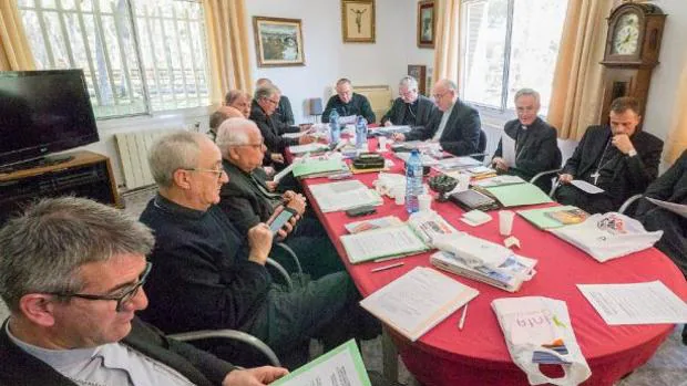 Los obispos catalanes cuestionan la prisión preventiva a los dirigentes independentistas