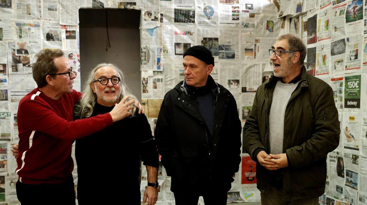 Los directores del grupo teatral La Fura dels Baus, Pep Gatell (i), Miki Espuma (2i) , Carles Padrissa (2d) y Pere Tantiñà (d), durante la presentación de la Fundación Épica,