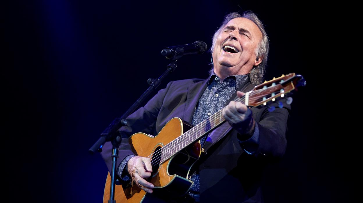 Joan Manuel Serrat, el martes durante su actuación en Barcelona