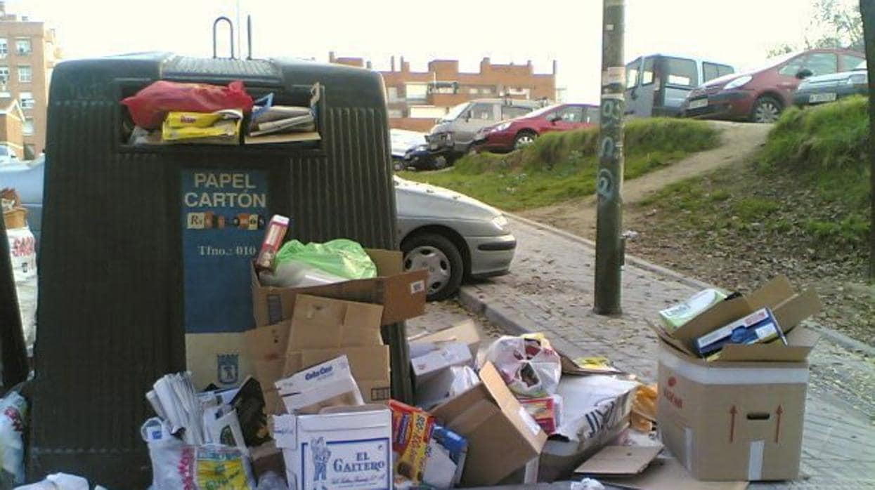 Iglesias y colegios tendrán que pagar la tasa de basuras en Madrid si no piden su exención