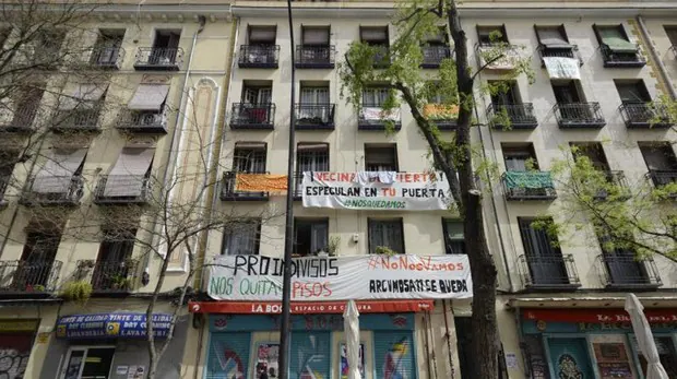 El castigo de Carmena a los dueños de pisos vacíos: un recargo extra del 50% del IBI