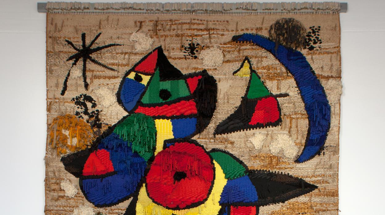 Vista del tapiz monuemental de Miró