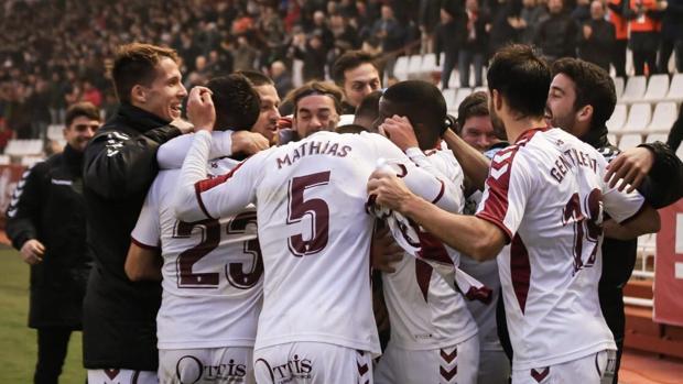 1-0: Dramática victoria del Albacete que le lleva a la segunda plaza