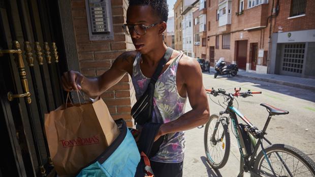 La Inspección de Trabajo considera a los repartidores de Glovo falsos autónomos