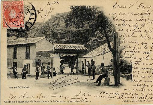 Antes de ser asesinado, Florentino Páramo alternó con unos vecinos de Layos en algunas ventas y tabernas cercanas a la estación. En la imagen, parador ubicado en el Paseo de la Rosa a principios del siglo XX (Foto, Gabinete Fotográfico de la Academia de Infantería. Colección Municipal de Postales. AMT)